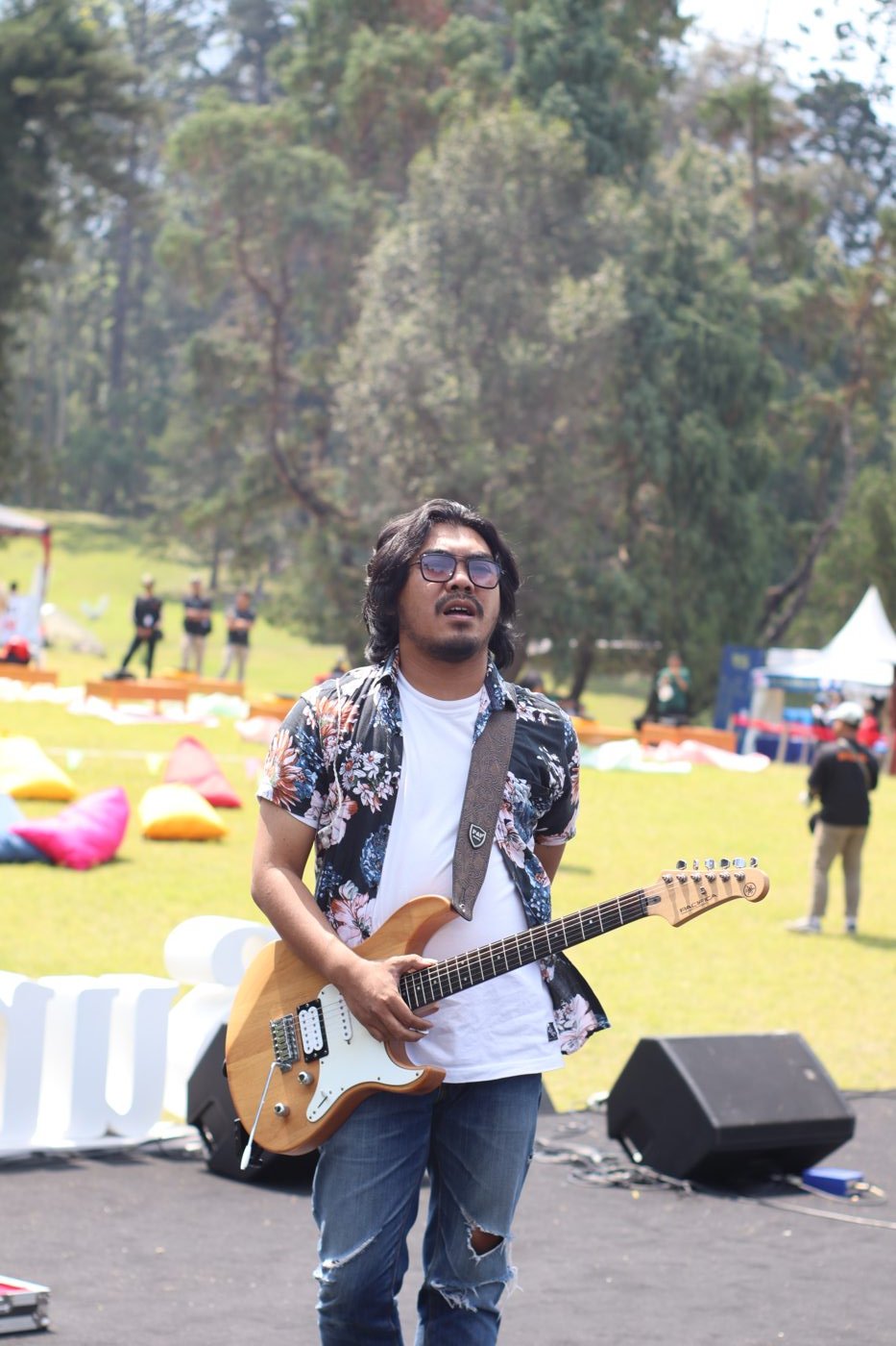 Dokumentasi Live Music UJPI Entertainment