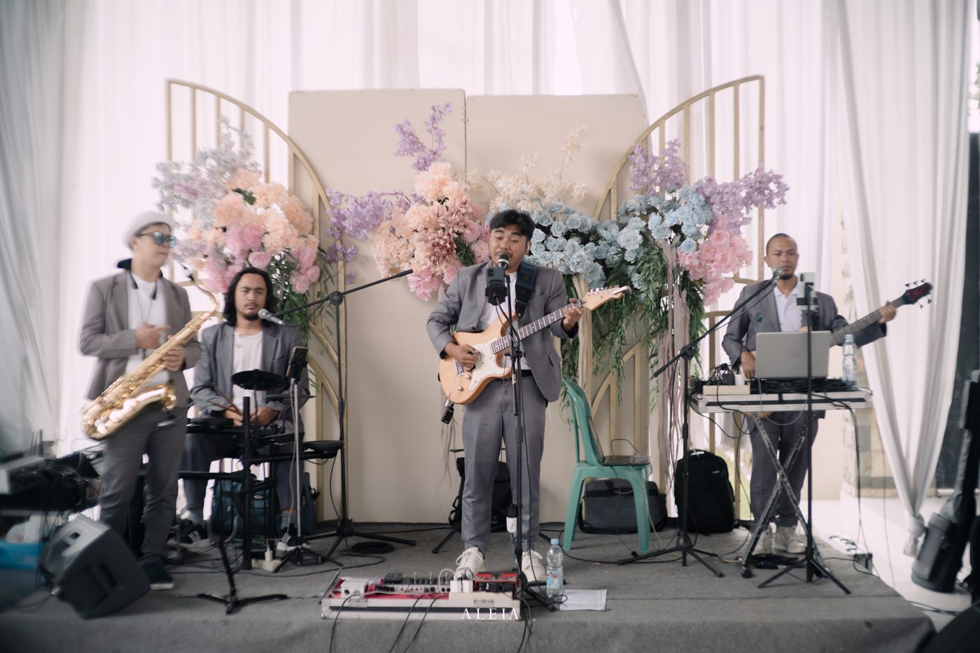 Dokumentasi Live Music UJPI Entertainment